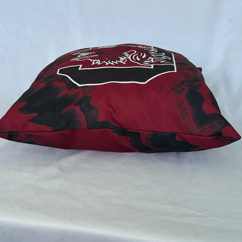South Carolina Gamecocks College Covers Garnet Black Marbled‎ Throw Pillow NCAA